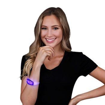 Rubber Frosted Purple Bracelet Man that Burns Lights