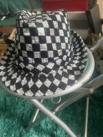 Image #1 from Lindia Lachaux